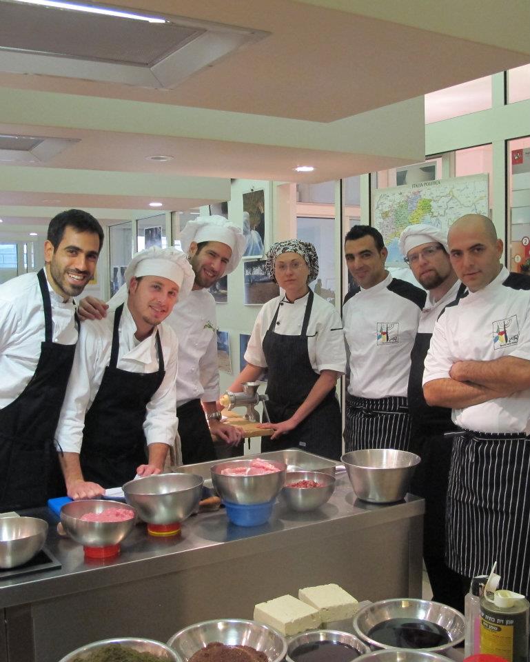 Apicius Students preparing for cooking class